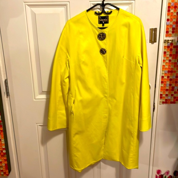 Amazing made in turkey 🇹🇷 trench coat - Picture 3 of 7